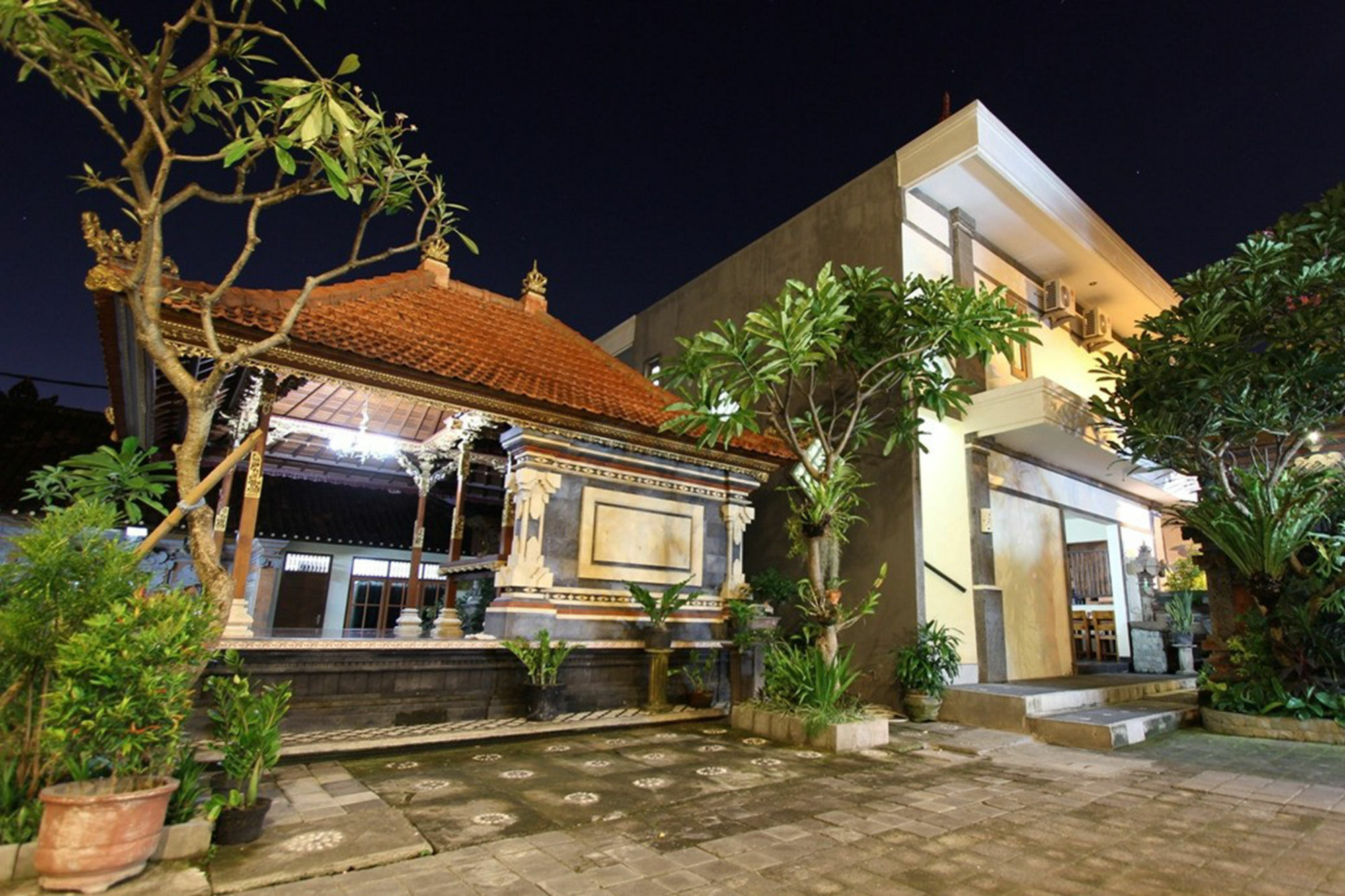 Surya Guest house *