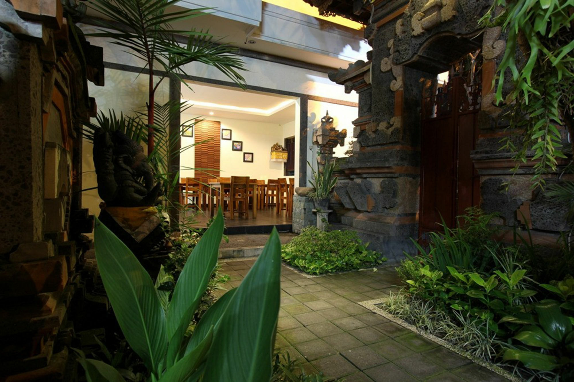 Surya Guest house *